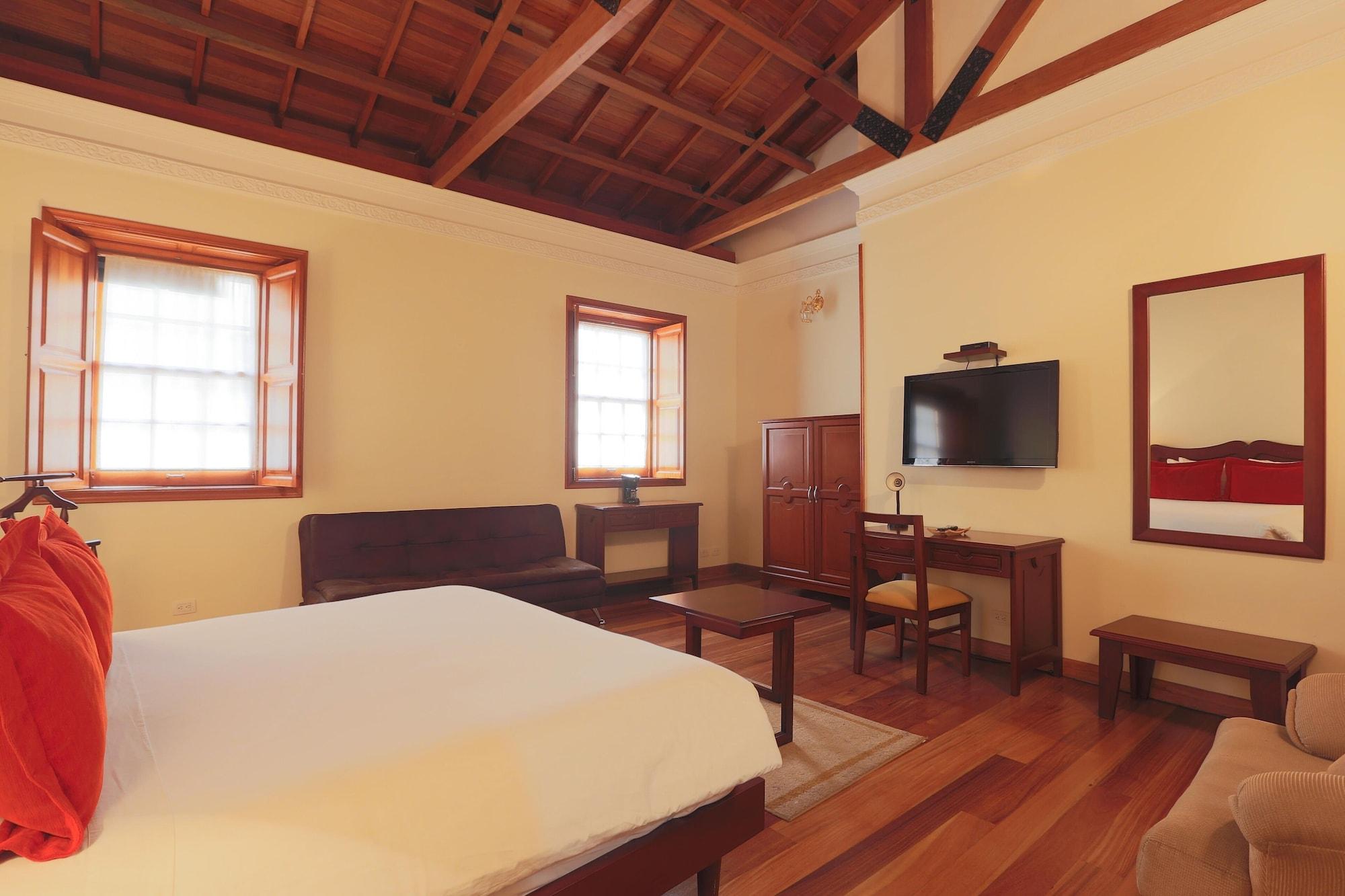 Hotel Santa Lucia Boutique Spa Bogota Bagian luar foto A room at the hotel
