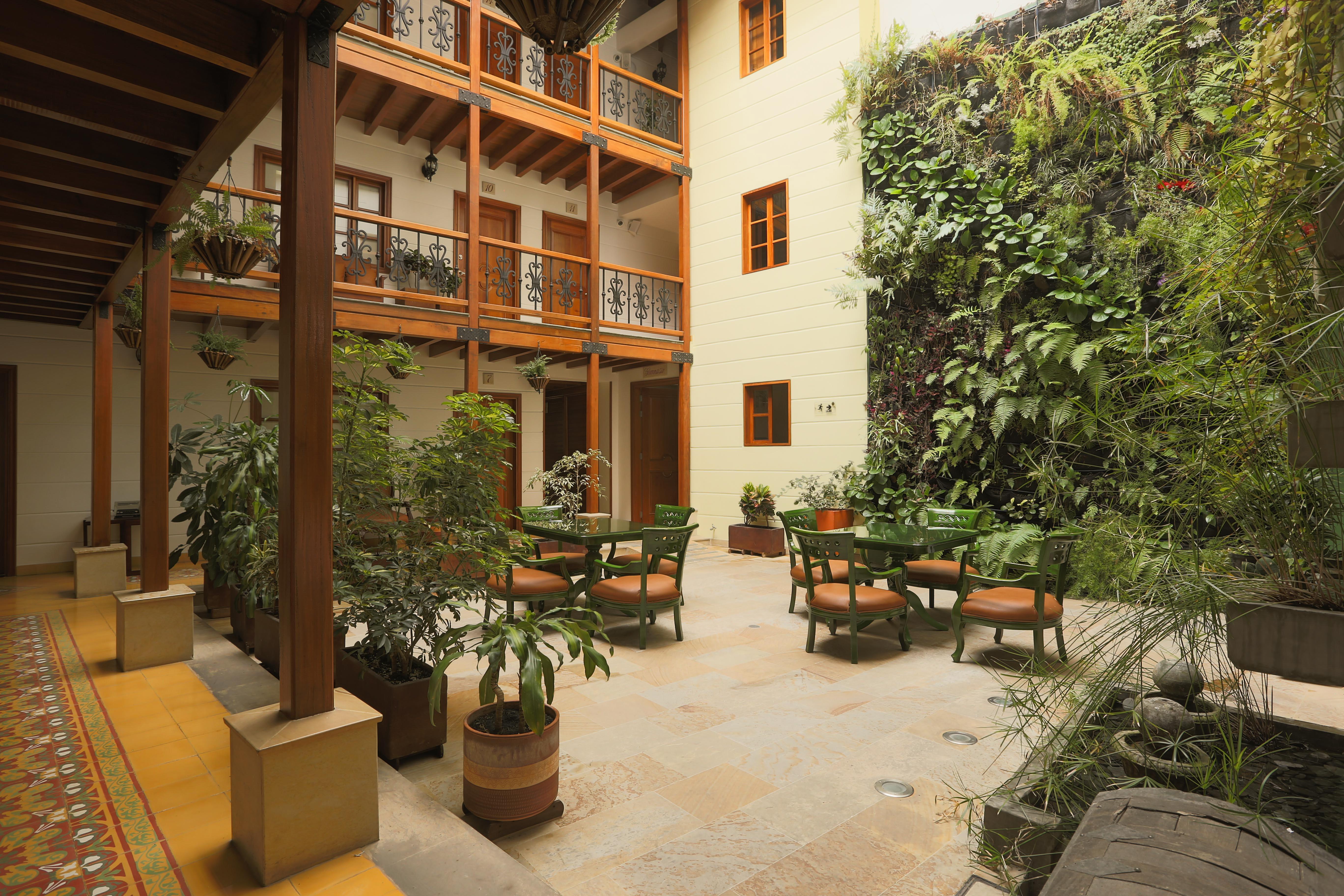 Hotel Santa Lucia Boutique Spa Bogota Bagian luar foto Patio of the Casa de Moncada