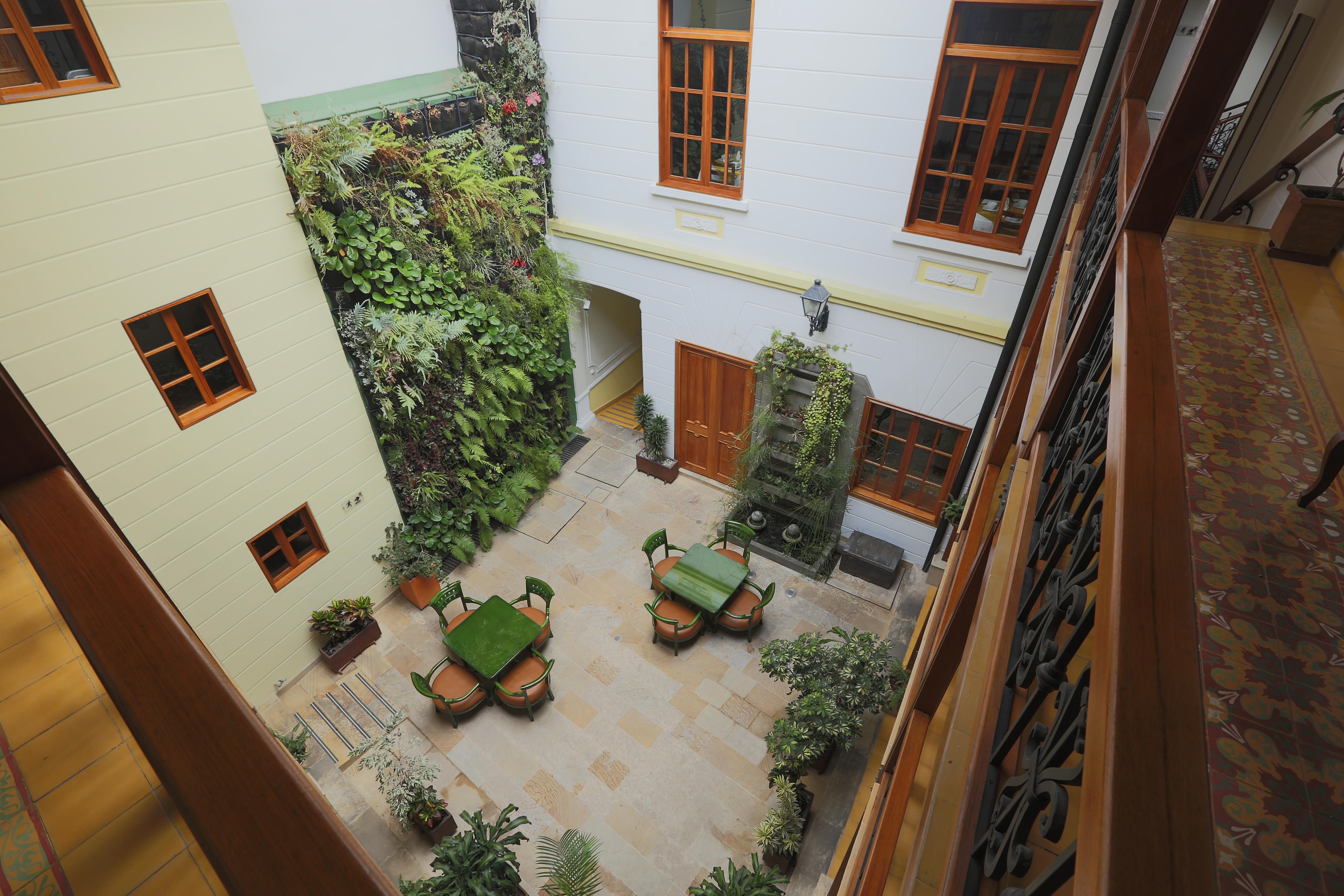 Hotel Santa Lucia Boutique Spa Bogota Bagian luar foto Patio of the University of Valencia