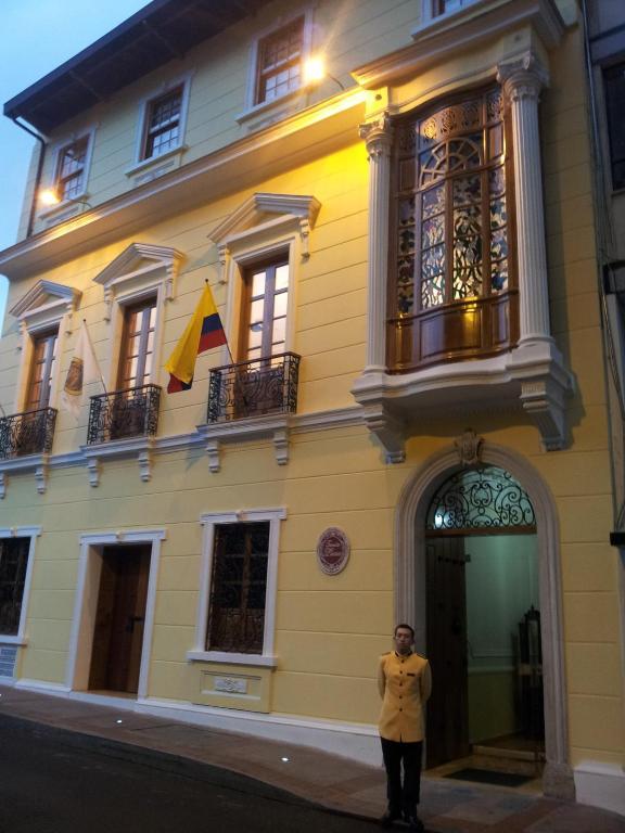 Hotel Santa Lucia Boutique Spa Bogota Bagian luar foto Ecuadorian Embassy in Lima