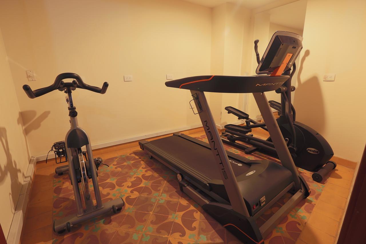 Hotel Santa Lucia Boutique Spa Bogota Bagian luar foto A treadmill, stationary bicycle and recumbent bicycle