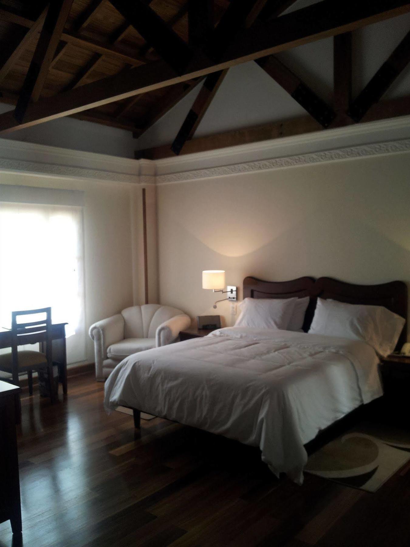 Hotel Santa Lucia Boutique Spa Bogota Bagian luar foto A room at the hotel